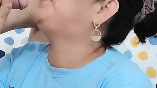 Cute Girl Mom Do
